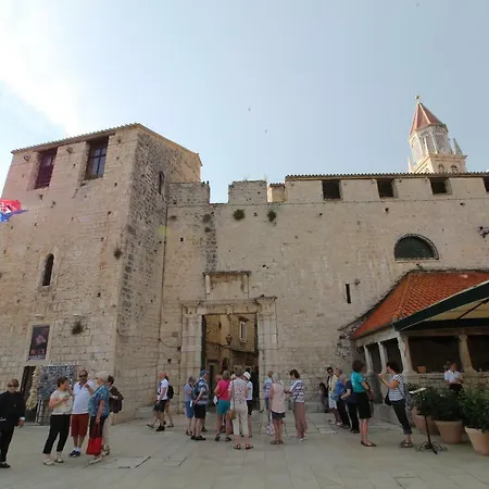 Narancin Konukevi Trogir
