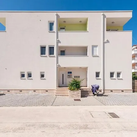Maison d'hôtes Narancin 2*
