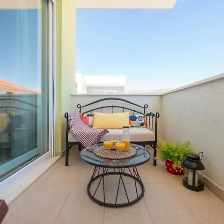 Narancin 特罗吉尔