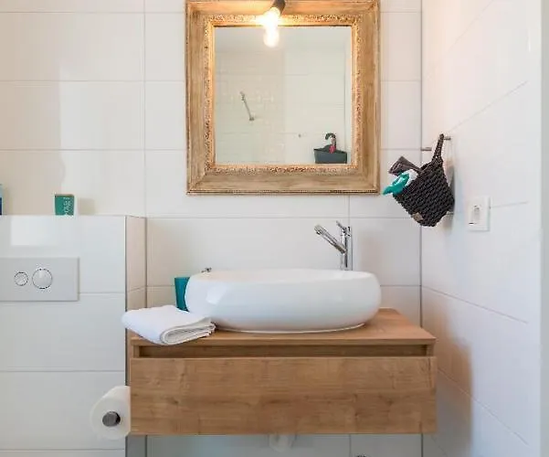 بيت ضيافة Narancin تروغير